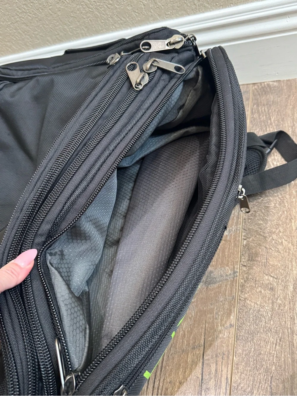 HYLETE Icon 6-in-1 60L Convertible Backpack Travel Gym Duffel Black